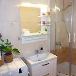 Appartamento Two-bedroom In The Centre *