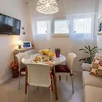 Two-bedroom In The Centre Appartamento