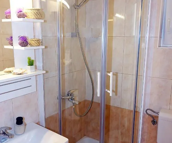 شقة Two-bedroom In The Centre *